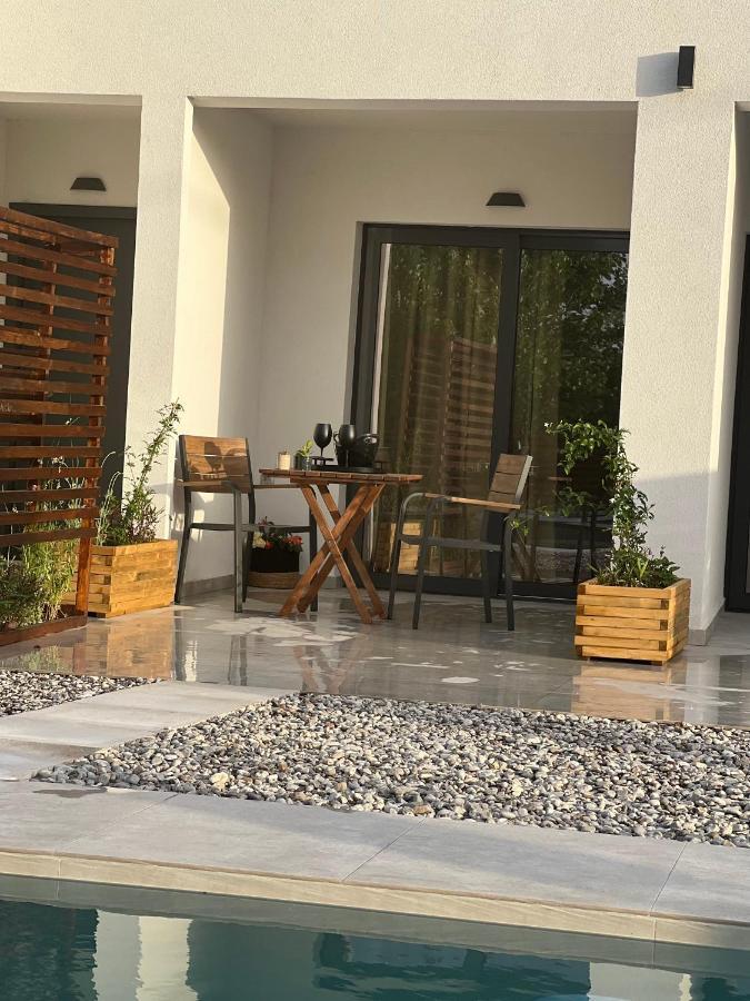 Plános Κimiro Hotel Tsilivi מראה חיצוני תמונה